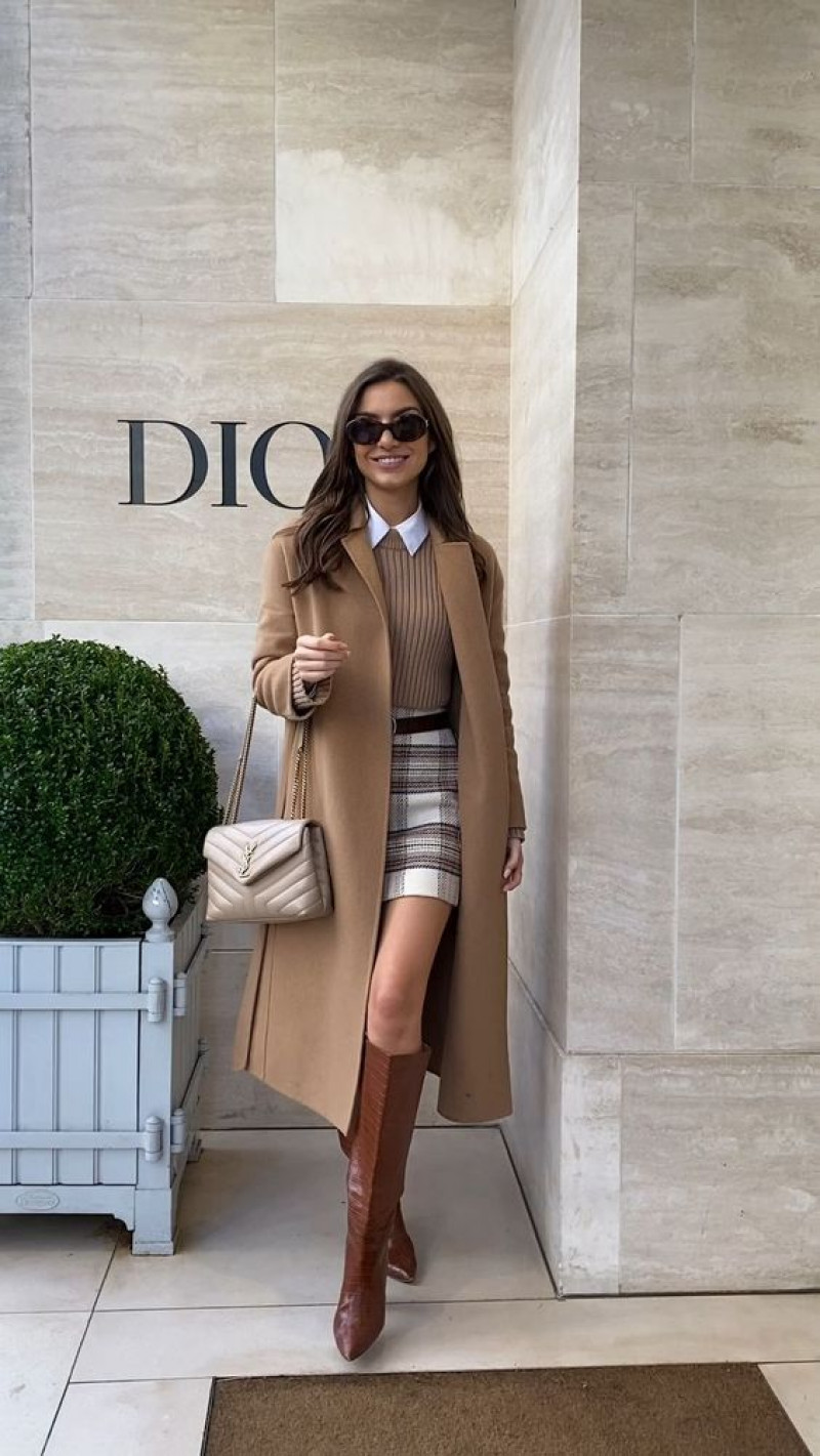 Beige Upper Outfit Designs With, Fashion Model: long hair,  fabio dias  