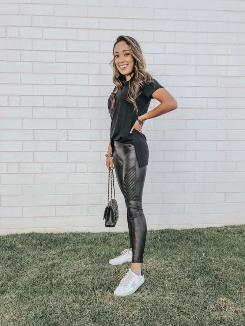 Black T-shirt Wear With Grey Casual Legging Leather Leggings Concert Look: 