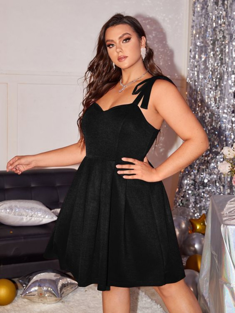 Black A-Line Party Dress with Bow Shoulder Enhancing Sexy Curves for Evening Celebrations: little black dress,  wedding dress,  formal wear,  schwarzes ausgestelltes kleid,  vestido midi rodado,  robe d'intérieur,  swirl dress  