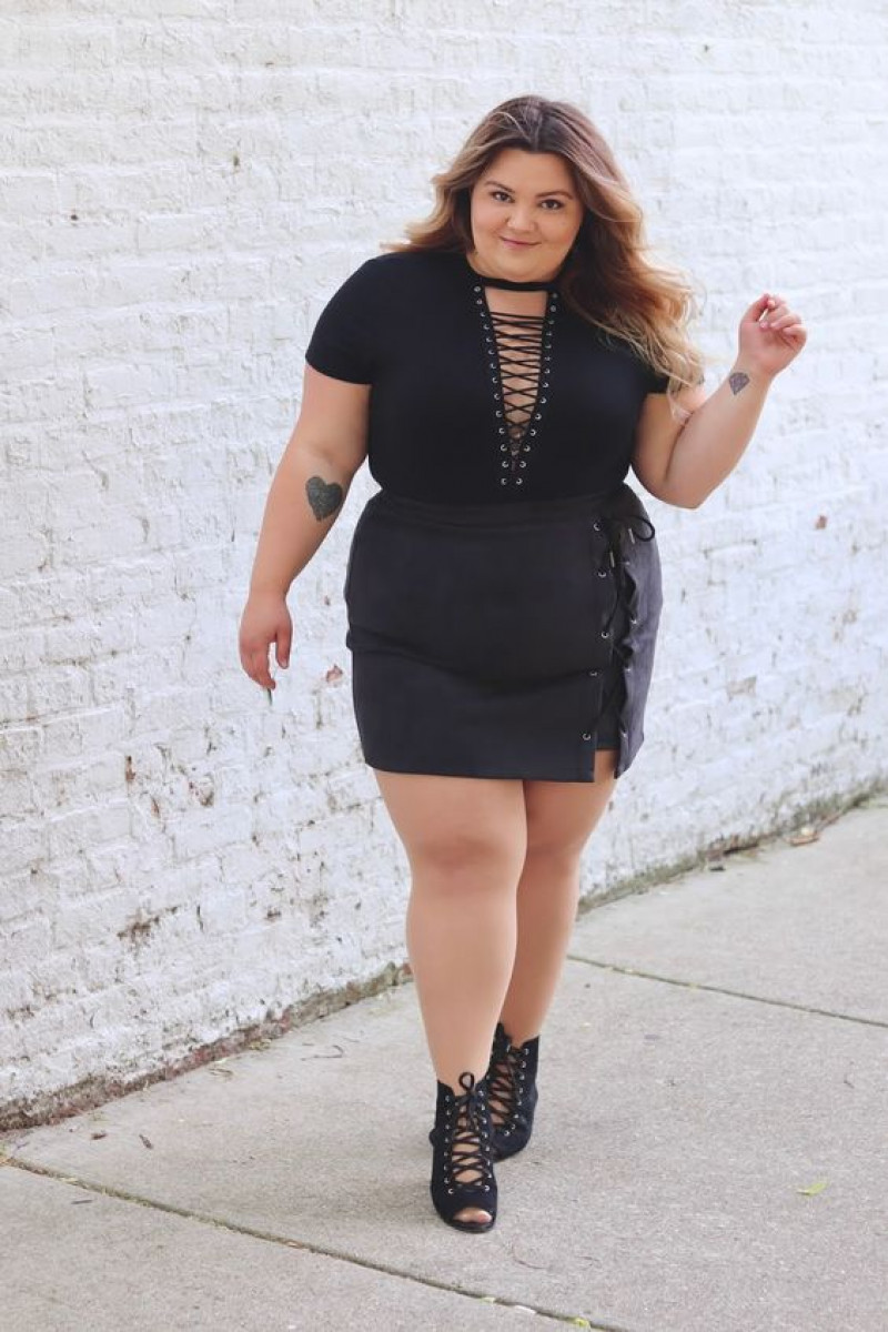 Black T-shirt Night Party Fashion Ideas With Black Formal Skirt, Fashion Model: plus-size clothing,  plus size dress,  womens fashion,  fashion nova,  black girl fashion,  plus size sweater,  yours clothing  