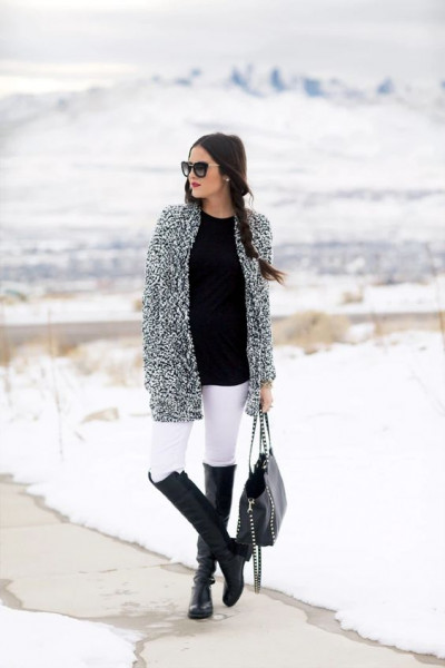 Clothing chic with jeans, tartan, trousers: 