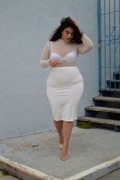 Chic inspire anping old street plus-size clothing, nadia aboulhosn, pencil skirt, street style, t-shirt: pencil skirt,  plus-size clothing,  nadia aboulhosn,  street style  